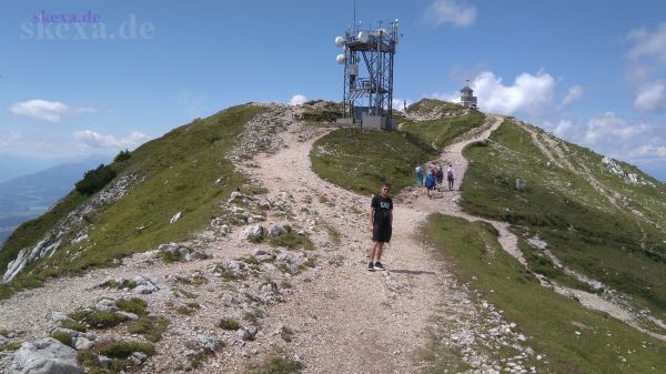 2020_Dobratsch-2166m_Adi
DFobratsch mit Gipfelkreuz (klein in der Bildmitte)
Schlüsselwörter: Austria;2020