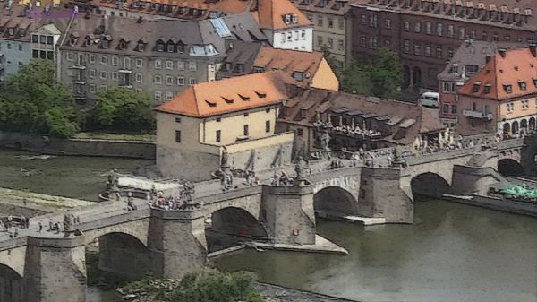 Würzburg - Alte Mainbrücke - bearbeitetes Foto
2017 [20170616_123000-Wuerzburg-Alte-Main-Bruecke-Foto-bearbeitet.jpg]
