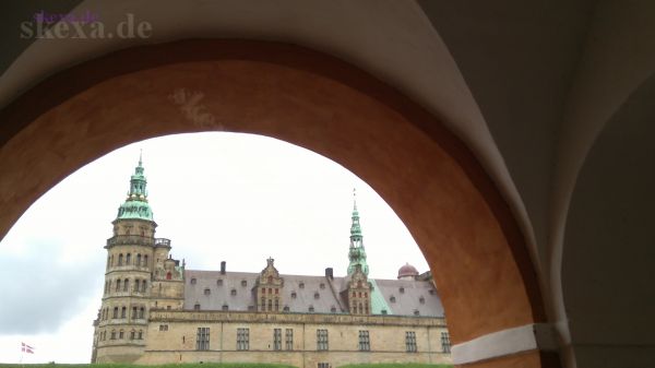 Dänemark - Helsingö - Torbogenblick auf Schloss Kronborg
2018 Eurovisionsports
